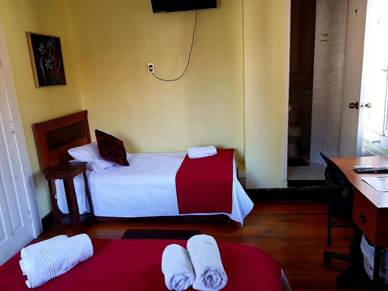 Hotel Almenas Santiago de Chile Bagian luar foto