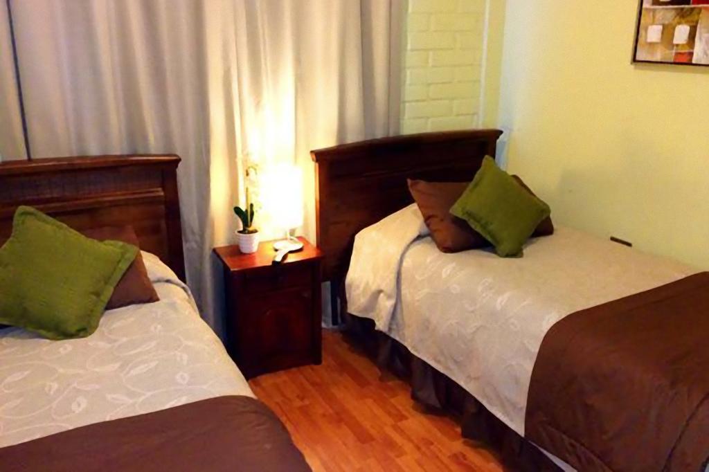 Hotel Almenas Santiago de Chile Ruang foto